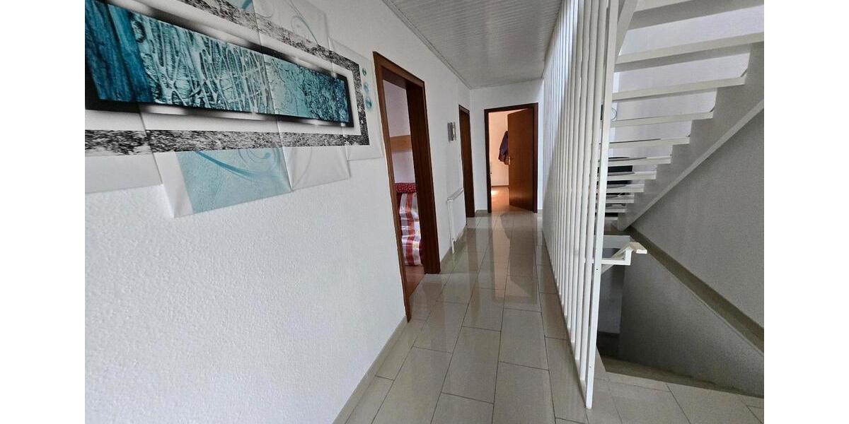 Bungalow Hambühren - 6 Zimmer, 200 m&sup2;, 1.500&euro; | Angebot:26375609