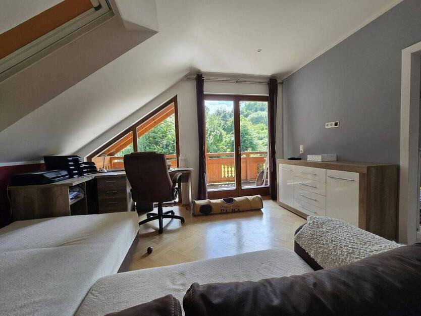 Doppelhaus mit 2-Einlieger-FerienWohnung -ideal als Generationswohnen zu verkaufen