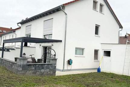 Haus Lauingen (Donau) Lauingen - 5 Zimmer, 110 m&sup2;, 349.000&euro; | Angebot:25802251