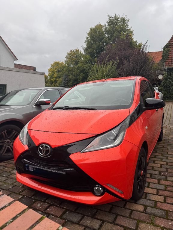 Toyota Aygo (X) 122.000 km 6.500 € Verden 27283