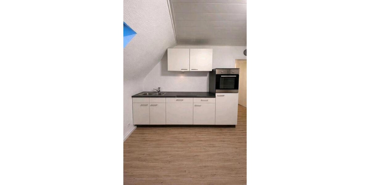 Dachgeschoßwohnung Ottweiler - 3 Zimmer, 115 m&sup2;, 850&euro; | Angebot:25304792