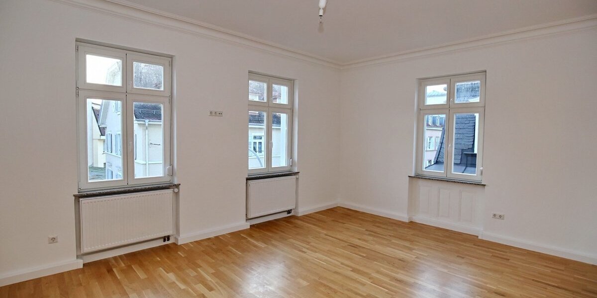 Kernsanierte Altbauetage in absoluter Innenstadtlage 4 zimmer