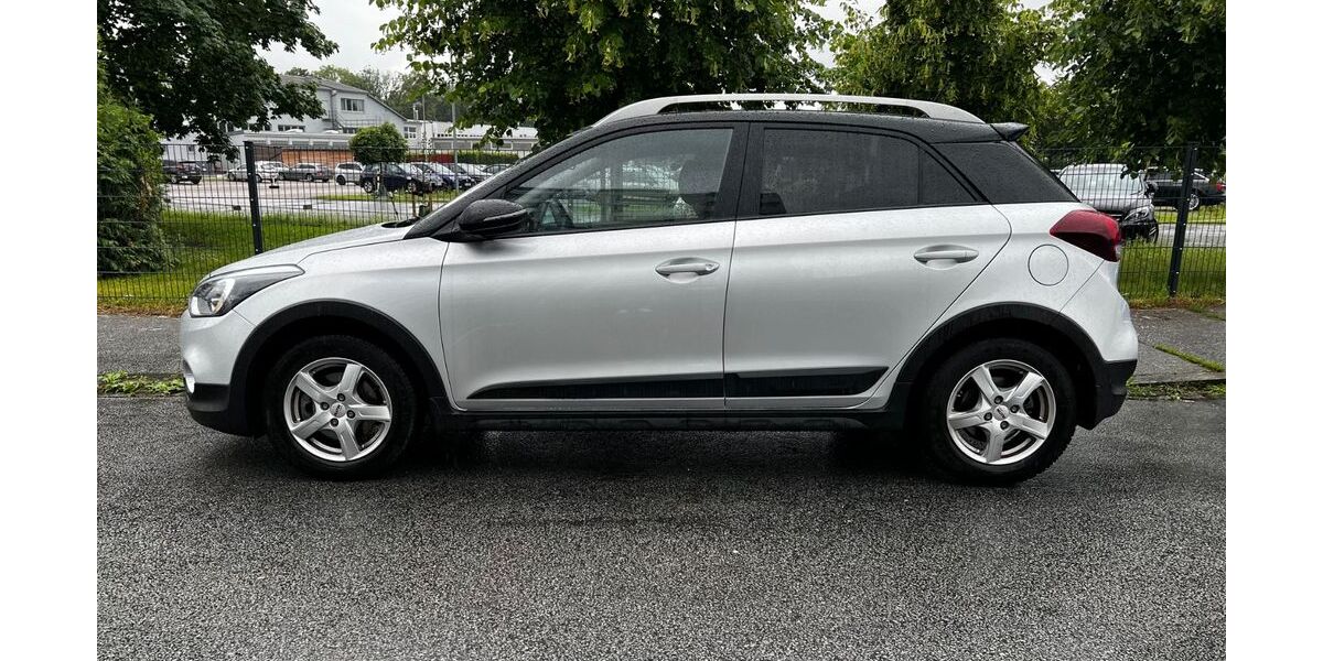 Hyundai i20 8.200 km 15.400 &euro; Deggendorf 94469