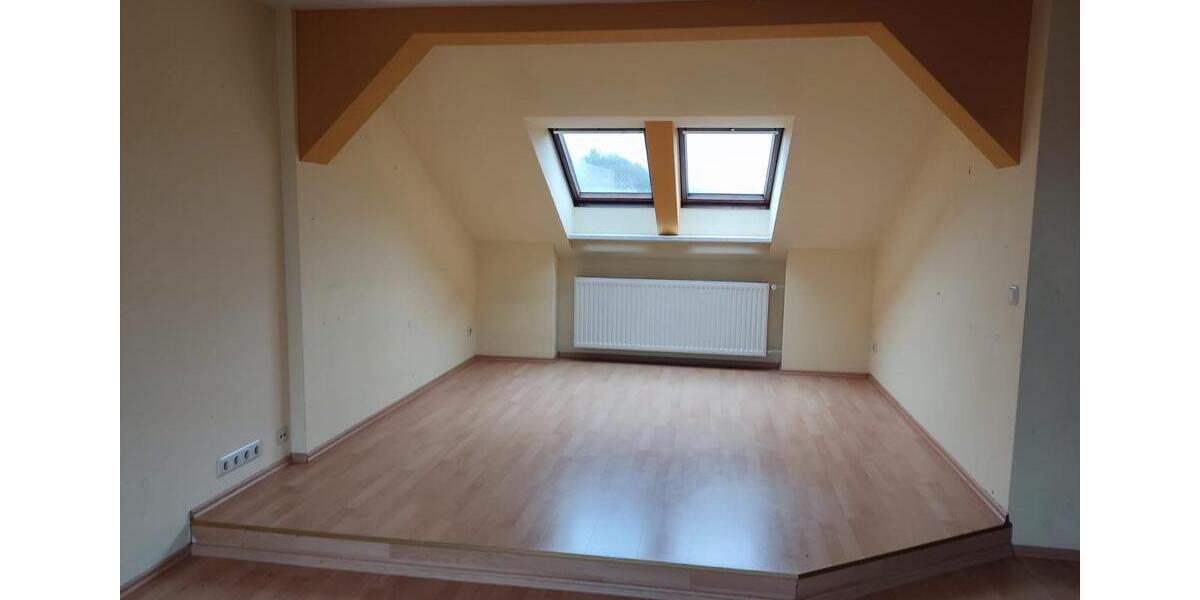 Mehrfamilienhaus, Wohnhaus Werdau - 8 Zimmer, 200 m&sup2;, 125.000&euro; | Angebot:26962795