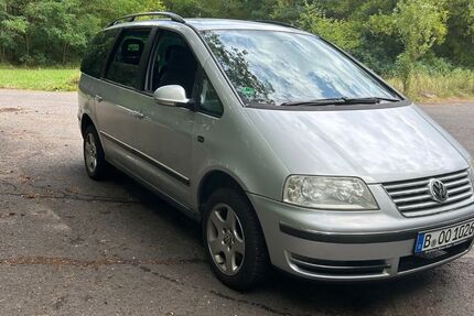 VW Sharan 234.106 km 1.700 &euro; Zossen 15806