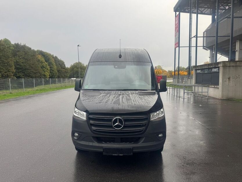 Mercedes-Benz Sprinter 249.500 km 23.900 € Essen 45356