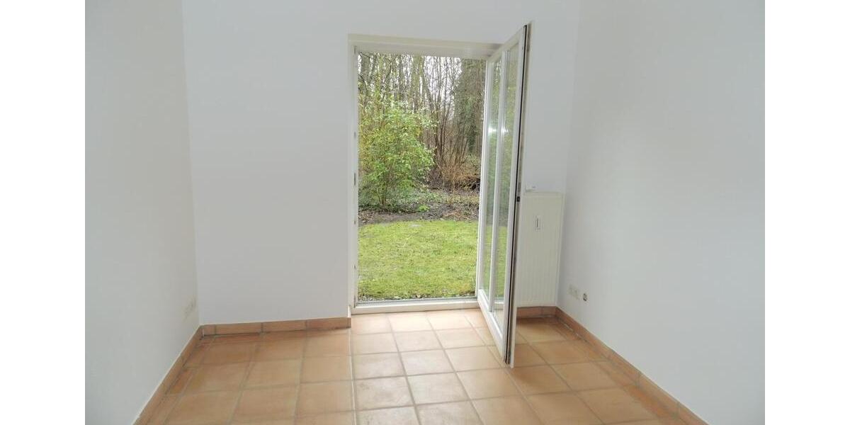 Erdgeschoßwohnung Hamburg Altona - 3 Zimmer, 121 m&sup2;, 2.925&euro; | Angebot:26397027