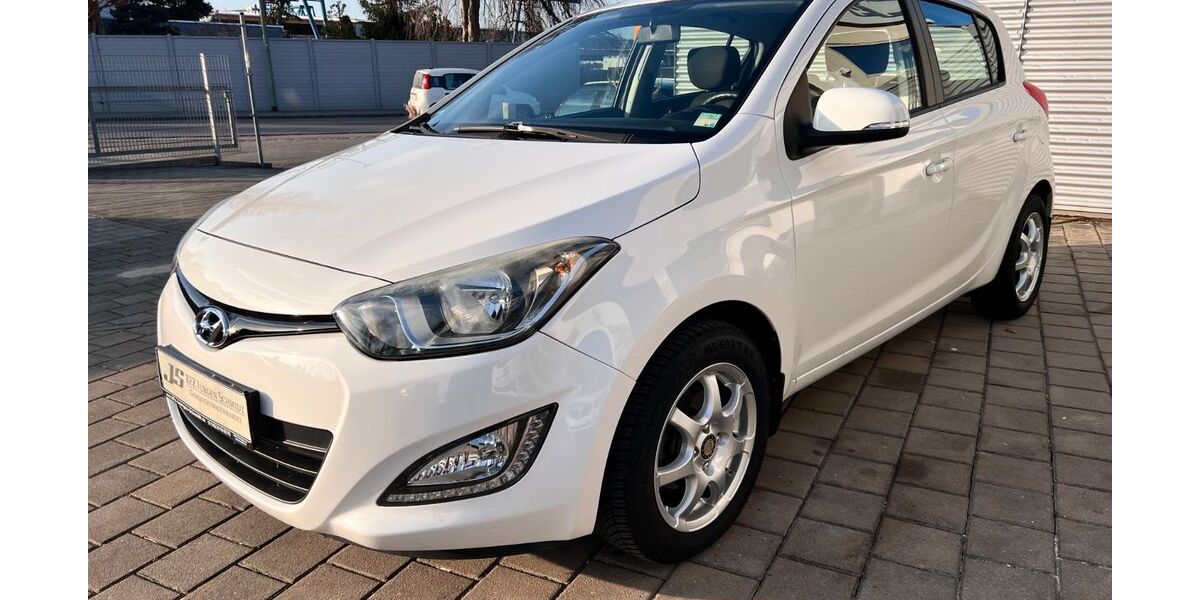 Hyundai i20 36.000 km 9.250 &euro; Königsbrunn 86343