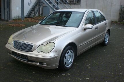 Mercedes C 200