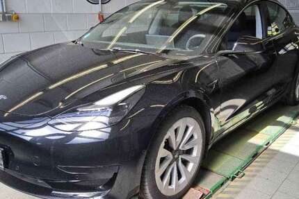 Tesla Model 3 71.562 km 26.500 &euro; Hennef 53773