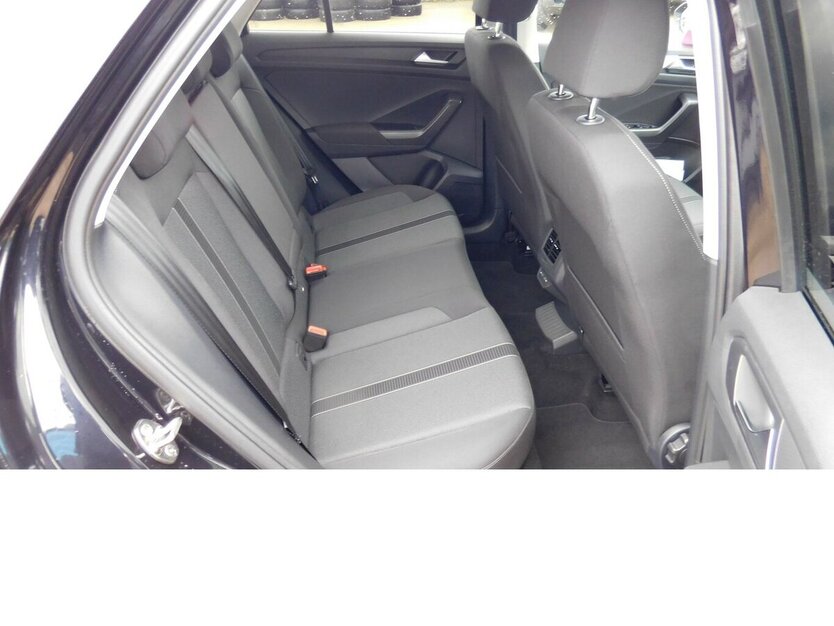 VW T-Roc 1.0 Life TSI BMT Navi Klima Alu 3.100 km 23.990 € Vordorf 38533