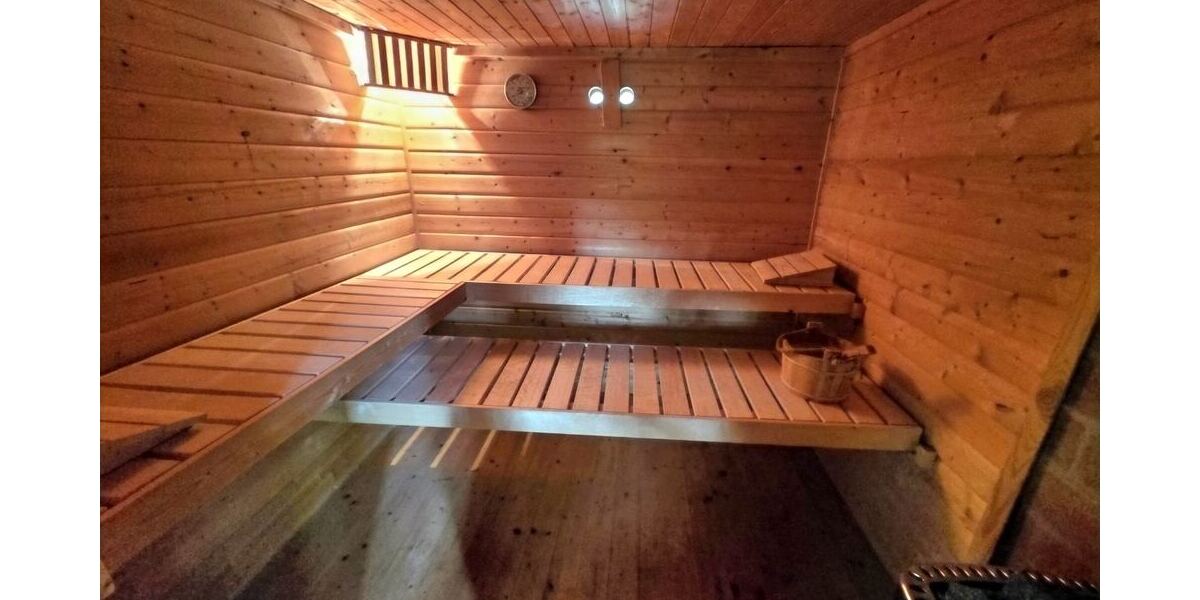Exklusives Einfamilienhaus mit Doppelgarage, Gartensauna, Kamin und überdachtem Pool! - Einfamilienhaus Frankenberg Sachsenburg | Angebot:27234638