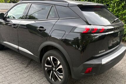Peugeot 2008 157.219 km 12.257 &euro; Frankfurt am Main 60389