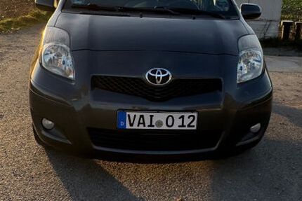 Toyota Yaris 202.000 km 2.999 € Sachsenheim 00 74343