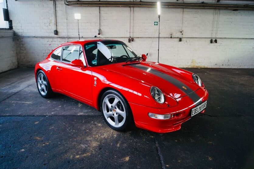 993