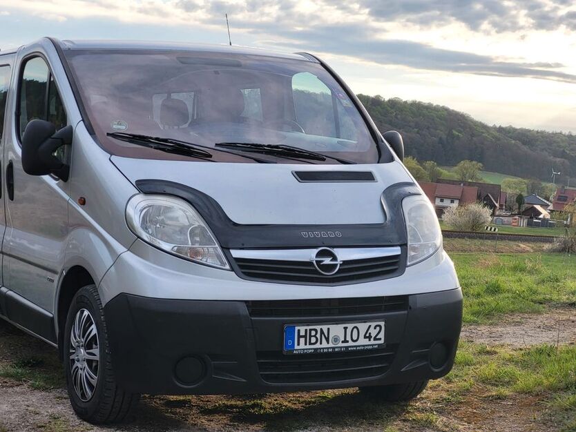 Opel Vivaro 249.000 km 10.290 € Veilsdorf 98669