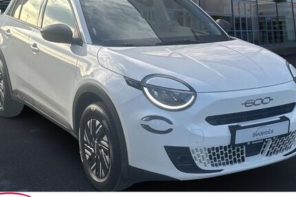 Fiat 600 6.295 km 22.880 &euro; Brilon 59929