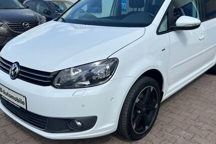 VW Touran 160.958 km 8.900 &euro; Mühlhausen 99974