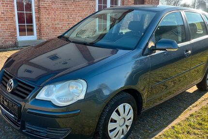 VW Polo 139.195 km 2.990 &euro; Bargeshagen 18211
