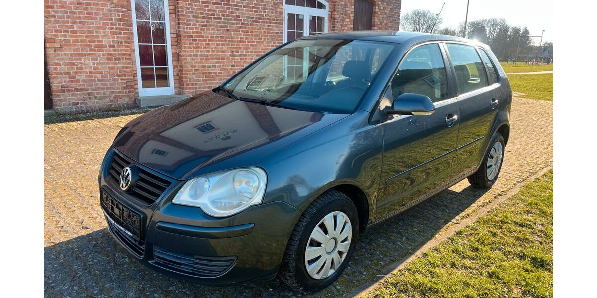VW Polo 139.195 km 2.990 &euro; Bargeshagen 18211