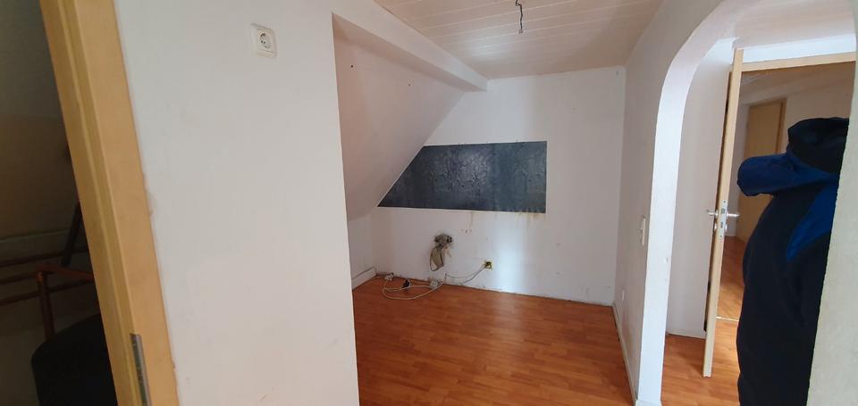 Dachgeschoßwohnung Wipperfürth - 3 Zimmer, 53 m&sup2;, 530&euro; | Angebot:26323577