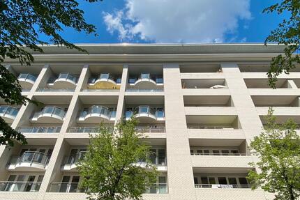 sublet quiet and clean apartment in berlin Stadtmitte