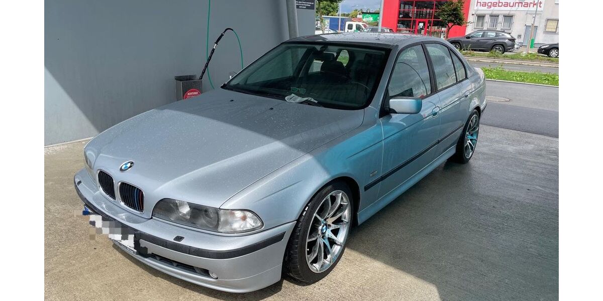BMW 523 295.000 km 5.000 &euro; Salching 94330