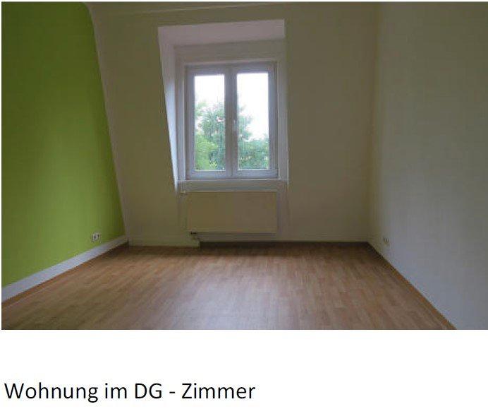 Dachgeschoßwohnung Arnstadt - 4 Zimmer, 82 m&sup2;, 656&euro; | Angebot:26413445