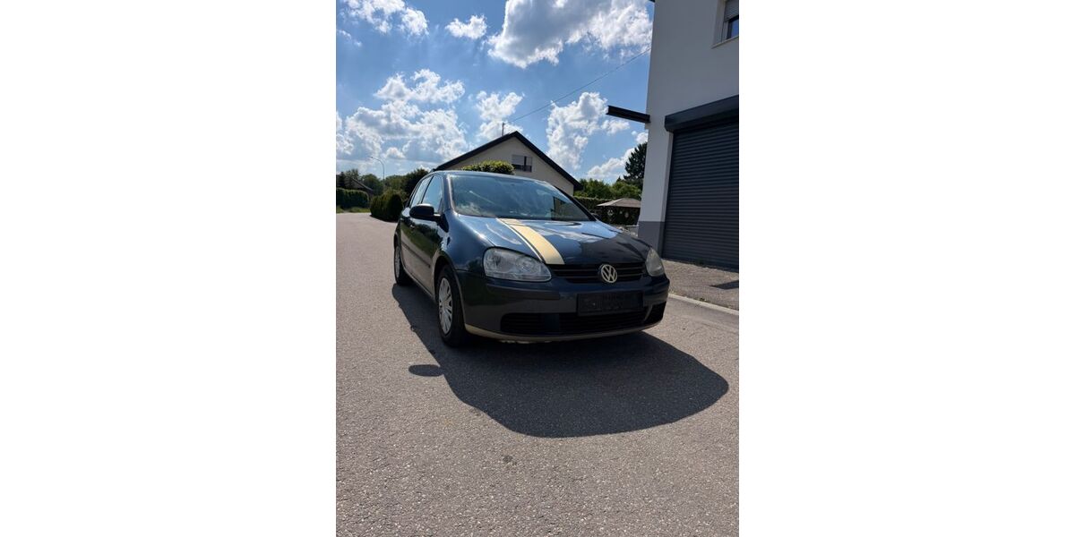 VW Golf 257.000 km 2.750 &euro; Bretzfeld 74626