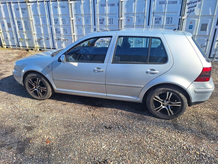 VW Golf 206.000 km 1.300 € Kippenheim 77971