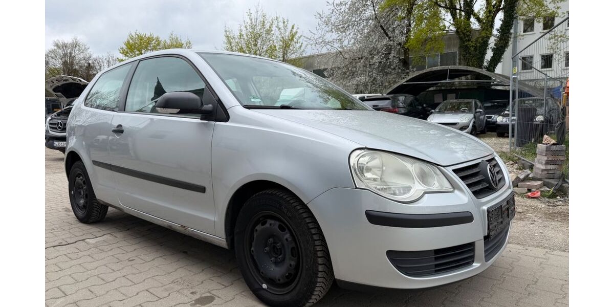 VW Polo 233.561 km 999 &euro; München 81737