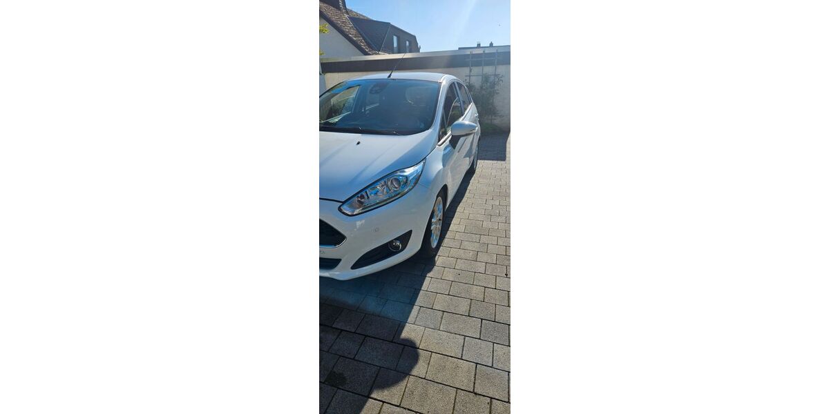 Ford Fiesta 132.000 km 5.900 &euro; Menden 58708