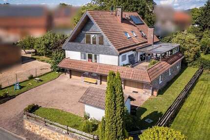Haus Wolfhagen - 14 Zimmer, 400 m&sup2;, 398.000&euro; | Angebot:27014179