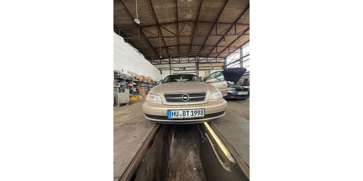 Opel Omega 130.500 km 1.850 &euro; Hanau 63456