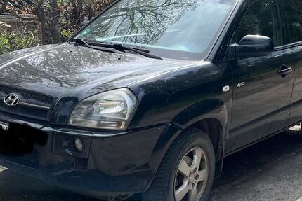 Hyundai TUCSON 165.000 km 4.800 &euro; Schönwalde-Glien 14621