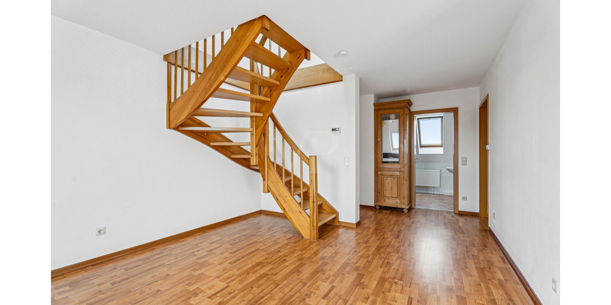 Wohnen mit Extra: Gemütliche 2-Zimmer-Dachgeschosswohnung mit Loggia und Stellplatz - Dachgeschoßwohnung Rheine Rheine | Angebot:26312081