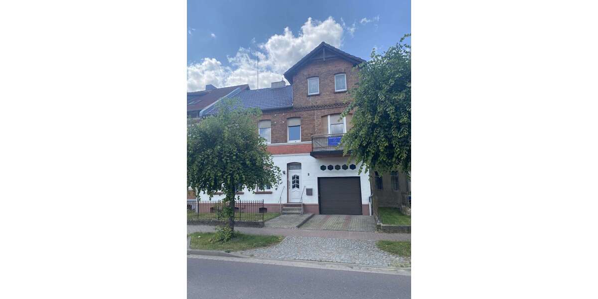 Einfamilienhaus Bismark - 7 Zimmer, 180 m&sup2;, 120.000&euro; | Angebot:25067646