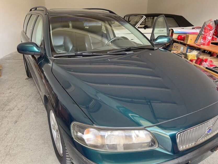 V70