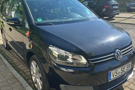 VW Touran 272.000 km 5.299 &euro; Villingen 78052