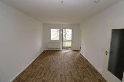 Wohnung Freiberg Freiberg West - 3 Zimmer, 55 m&sup2;, 389&euro; | Angebot:27104677