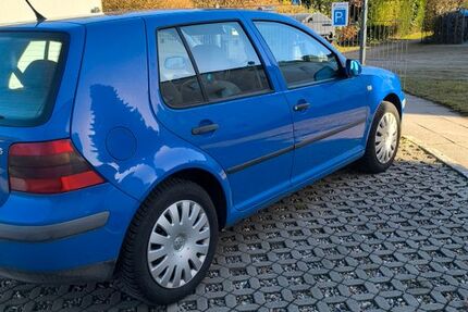 VW Golf 178.000 km 2.750 &euro; Ratekau 23626