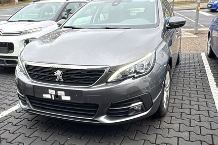 Peugeot 308 14.102 km 12.990 &euro; Mainz 55128