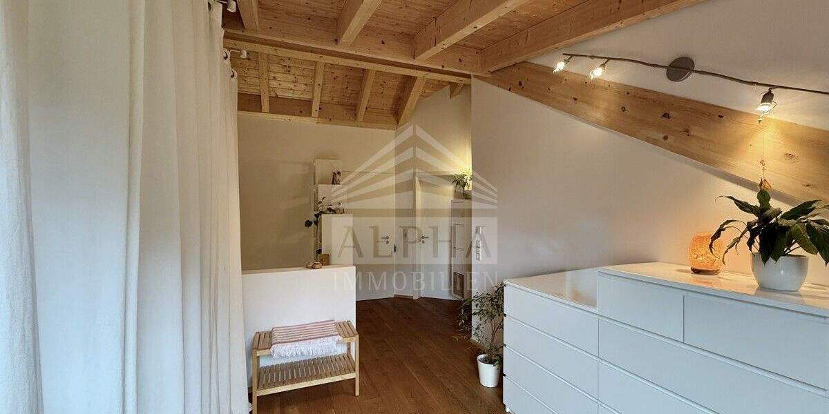 *VERKAUFT* Modernes Blockhaus-Idyllisch gelegene Doppelhaushälfte mit Büroräumen & Traumgarten 6 zimmer