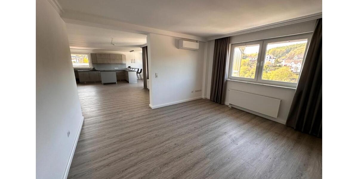 Etagenwohnung Ennepetal - 4 Zimmer, 121 m&sup2;, 1.200&euro; | Angebot:26383004