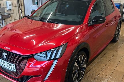 Peugeot 208 8.100 km 16.000 € Schwaikheim 71409