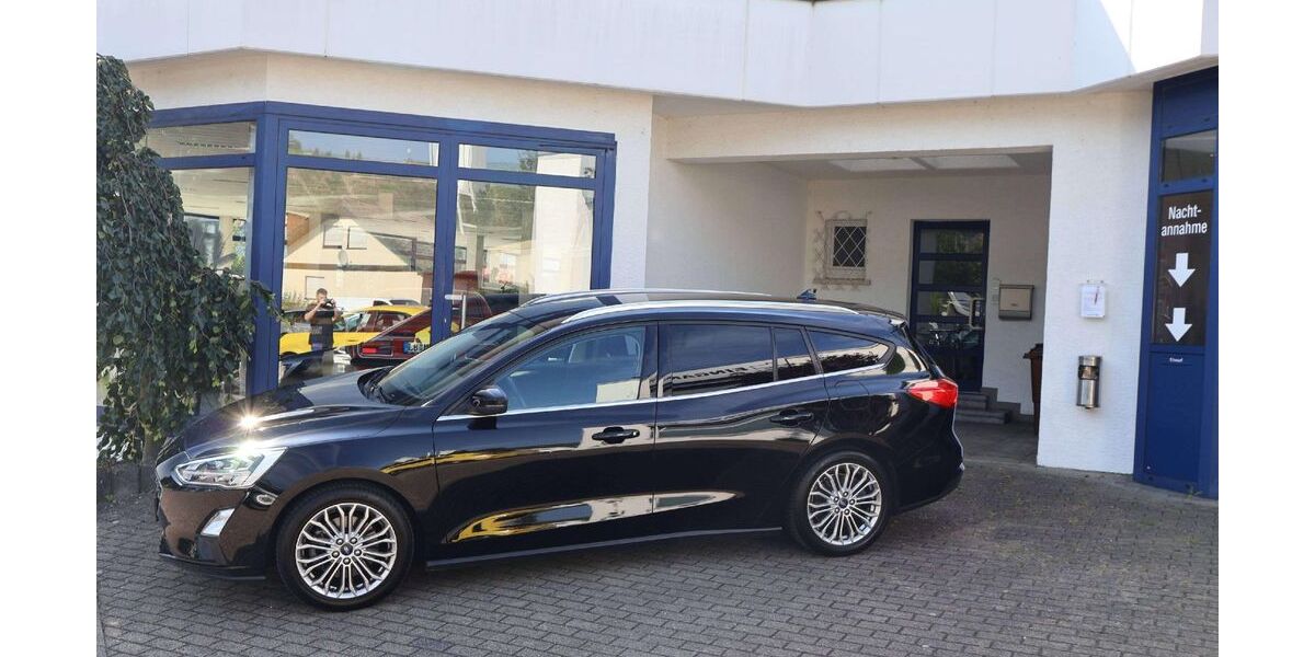 Ford Focus 71.750 km 16.250 &euro; Besigheim 74354