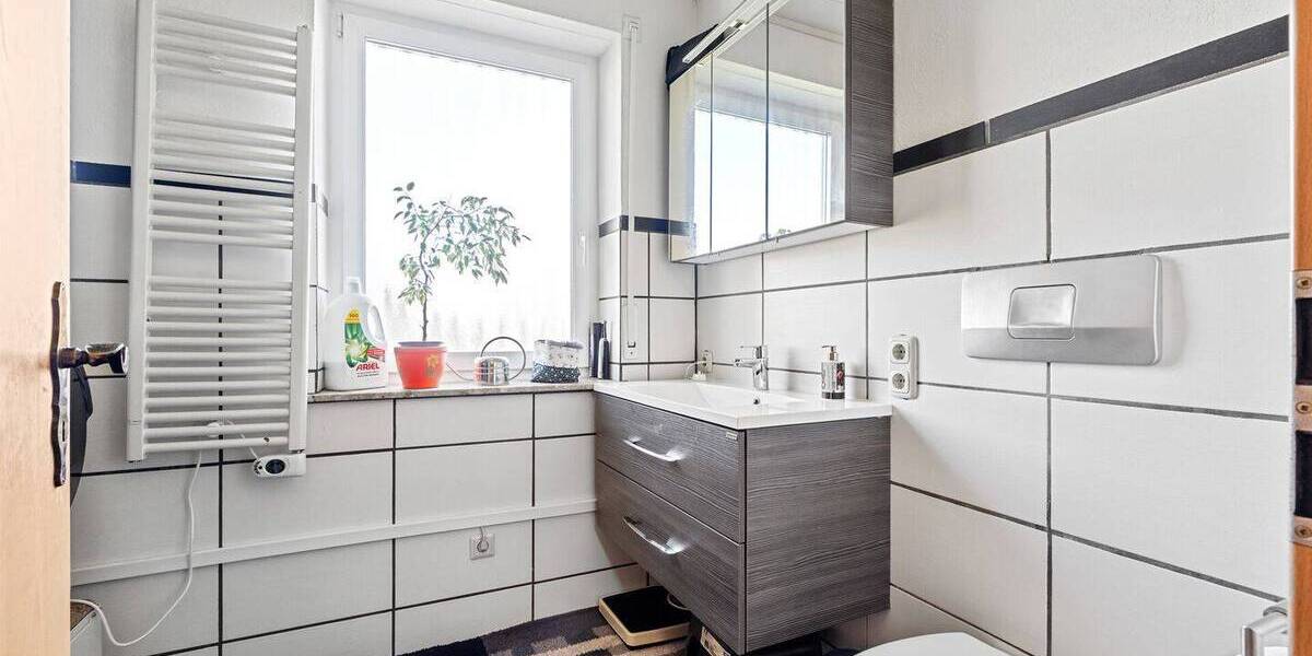 Einfamilienhaus Wiedergeltingen - 6 Zimmer, 245 m&sup2;, 715.000&euro; | Angebot:26065795
