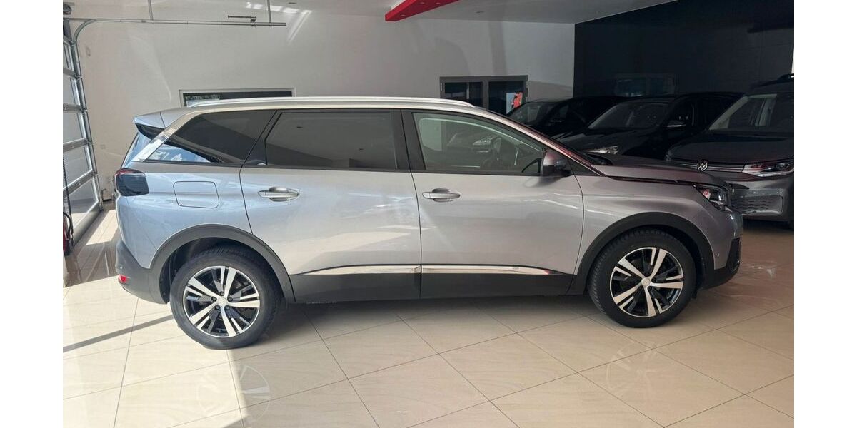Peugeot 5008 134.000 km 10.900 &euro; Kranenburg 47559