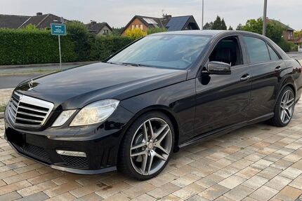 Mercedes-Benz E 500 141.000 km 17.500 € Westerkappeln 49492