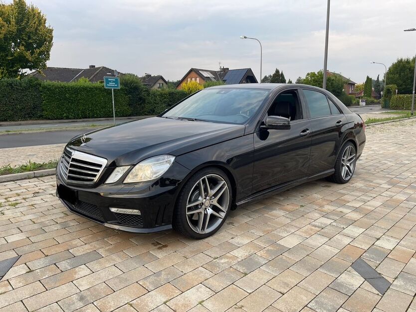Mercedes-Benz E 500 141.000 km 17.500 € Westerkappeln 49492